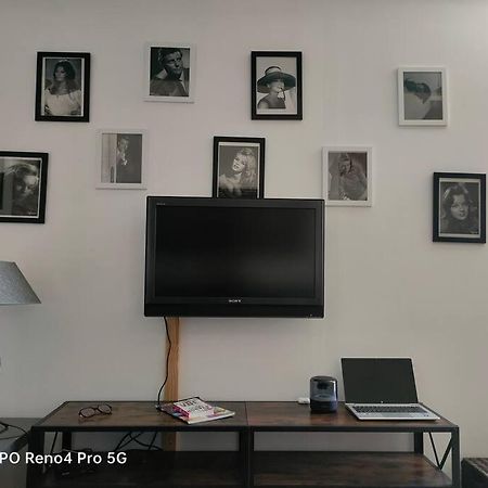 Grand T2 Esprit Loft Coeur De Ville Sète Esterno foto