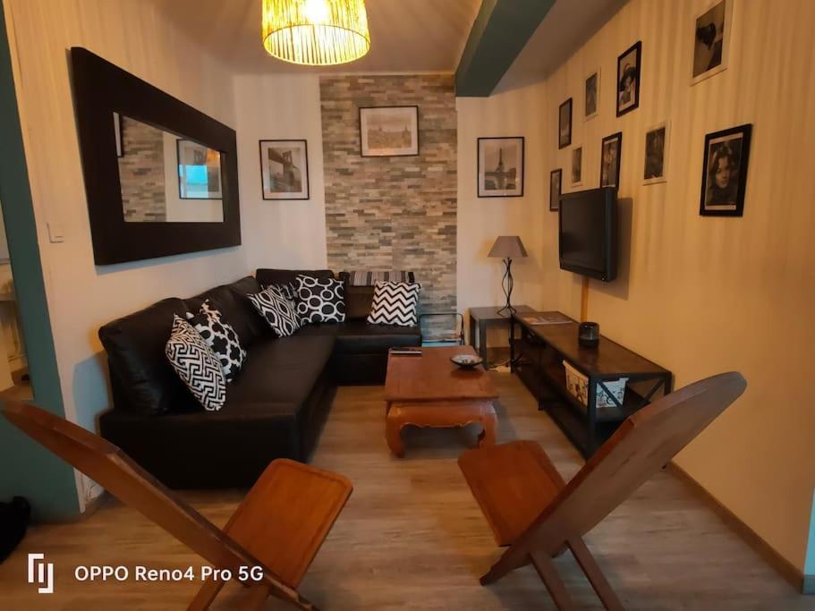 Grand T2 Esprit Loft Coeur De Ville Sète Esterno foto